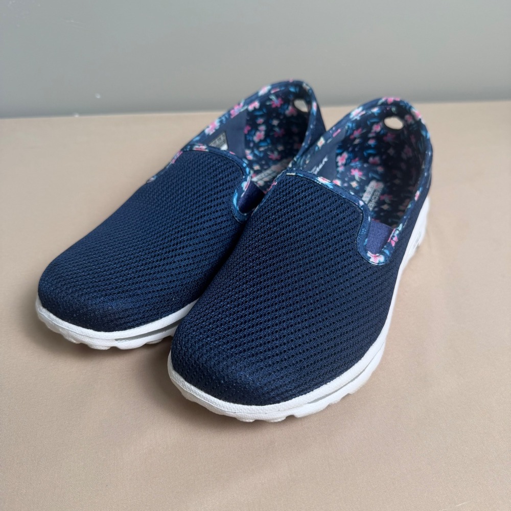 Skechers GoWalk 5 Navy Blue Floral Mesh Slip On Walking Shoes 124174 Womens 9